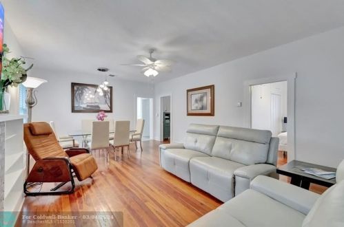 320 4 Ave, Delray Beach FL  33444-2717 exterior