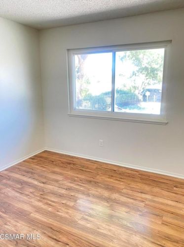 1290 Parkhurst St, Simi Valley CA 93065-4444 exterior