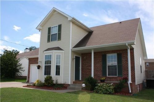 2676 Derby Dr, Clarksville, TN 37040-5982