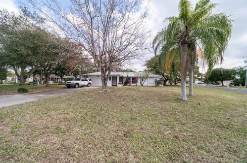 1020 4th St, Cape Coral, FL 33909-2156