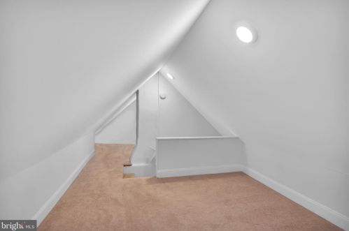 501 Rhoads Ave, Tavistock NJ  08033-2931 exterior