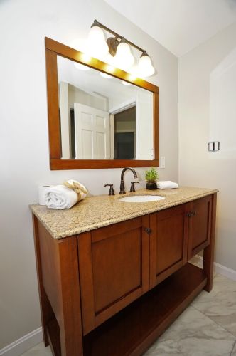 43 Joseph Rd, Salem NH  03079-2021 exterior