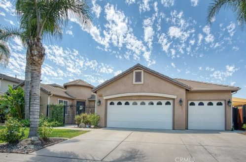 3161 Burl Ave, Fresno, CA 93727-8915