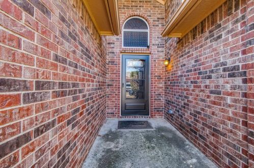4728 Bracken Dr, Fort Worth, TX 76137-1538