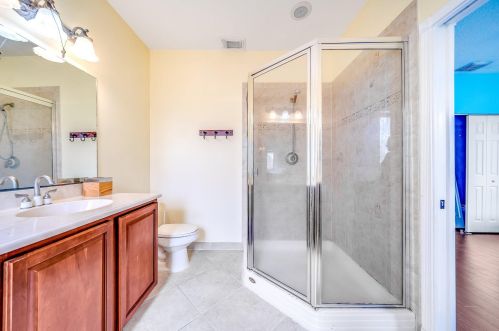 2850 Oasis Dr, Boynton Beach FL  33426-8665 exterior