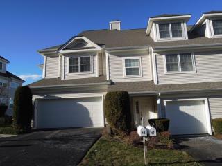 47 Underhill Dr, Mount Ivy, NY 10970-2668
