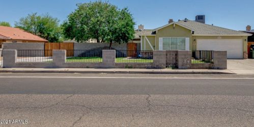 4937 Acoma Dr, Glendale, AZ 85306-4409