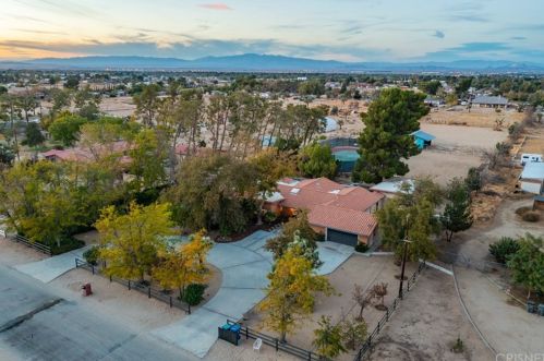 1709 Avenue, Lancaster CA 93534-7401 exterior