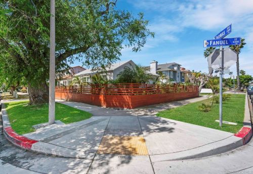 4286 Fanuel St, San Diego, CA 92109-5117