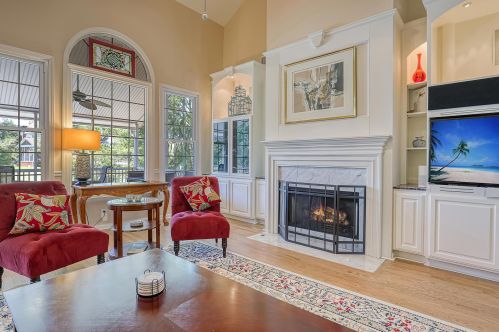 175 Oak Pt Lndg Dr, Mount Pleasant SC 29464-6279 exterior