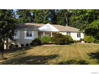 24 Golden Rd, Airmont, NY 10901-3221