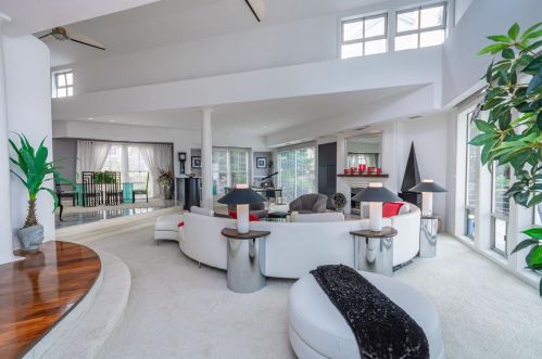 221 Cascade Fls Dr, Folsom CA 95630-1575 exterior