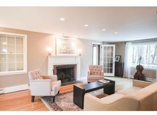 61 3 Ponds Rd, Wayland MA  01778-1732 exterior