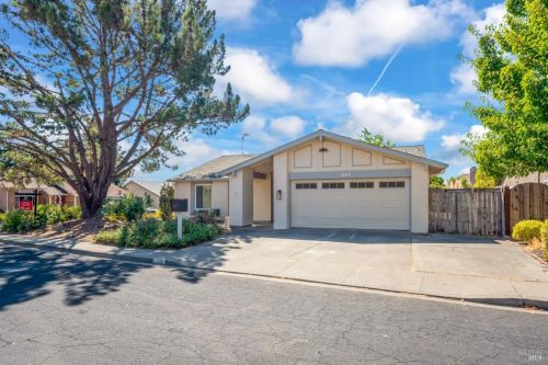 234 Chadwick Way, Benicia, CA 94510-1905