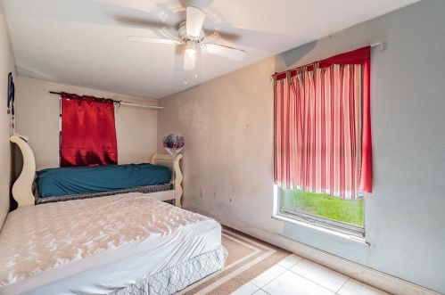 15621 Carlton Lake Rd, Wimauma FL  33598-5401 exterior