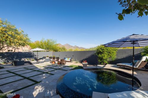 9815 Piedra Dr, Scottsdale AZ 85255-2647 exterior