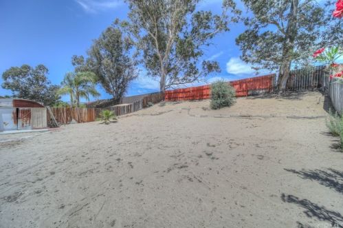 725 Dallas Ave, San Bernardino CA  92410-1127 exterior