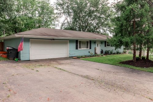 5879 Manchester Rd, Franklin, OH 45005-4368