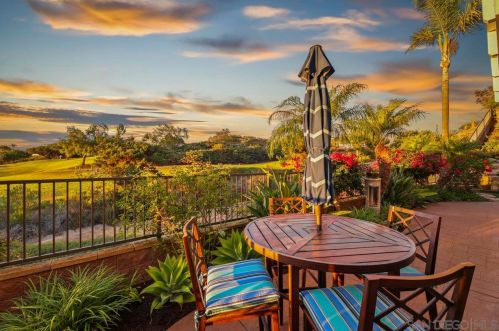 1549 Fairway Vis, Encinitas CA  92024-1295 exterior