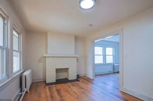 15 Hilltop Pl, Montclair NJ  07042-3117 exterior