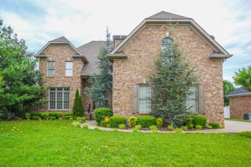 1454 Bradberry Dr, Murfreesboro TN  37130-1143 exterior