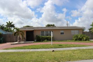 9430 30th Ter, Miami, FL 33165-3112
