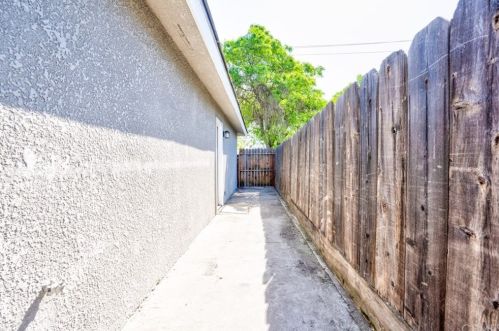 308 Stadium Rd, Madera CA  93637-5354 exterior