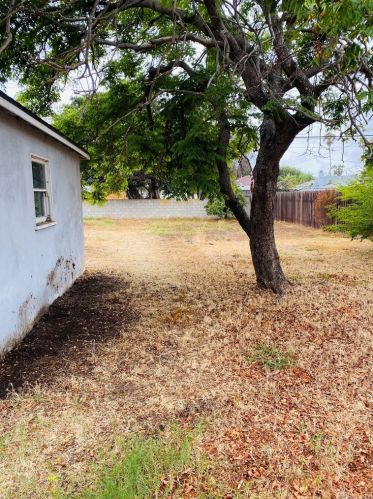 20939 Denker Ave, Torrance CA 90501-2334 exterior