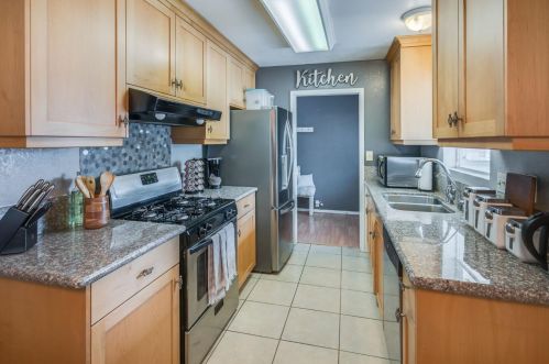 713 O St, Rio Linda CA  95673-2353 exterior