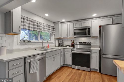 259 Louther St, Carlisle PA  17013-2528 exterior
