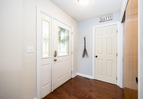 21 Buckeye Blvd, Pataskala OH  43062-8465 exterior