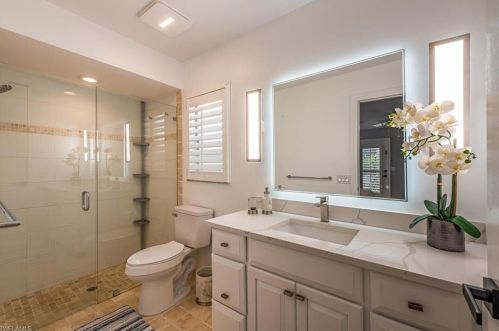 568 95th Ave, Naples FL  34108-2453 exterior