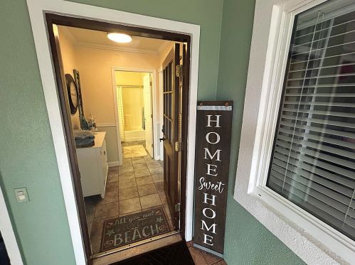 3 Cedar St, Daytona Beach FL  32127-6416 exterior