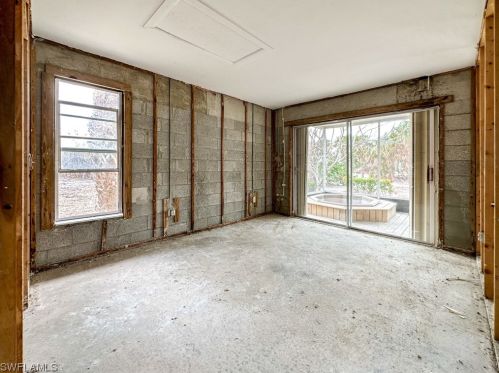 4752 Rue Helene, Sanibel FL  33957-2612 exterior