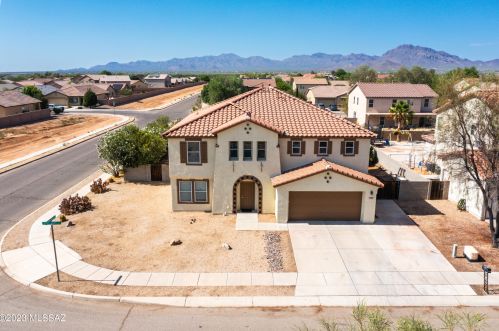 8180 Eagle Heart Ct, Tucson, AZ 85757-1655