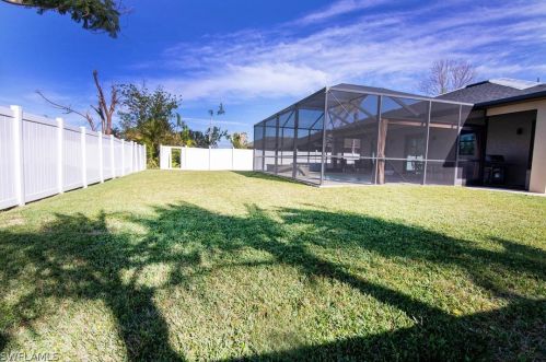 3754 6th Ave, Cape Coral FL  33904-5203 exterior