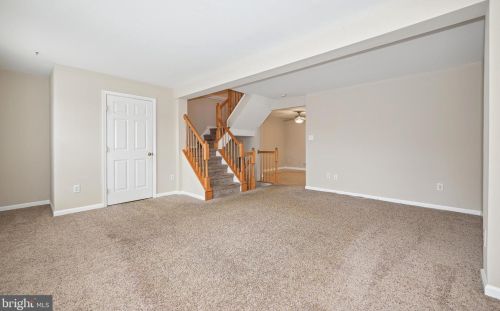 132 Cambridge Ct, West Deptford NJ  08096-6884 exterior