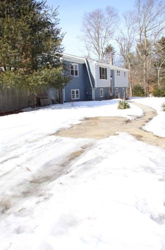 466 Gardiner Rd, Richmond, RI 02892-1068