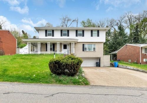 1465 Great Oak Dr, Pittsburgh, PA 15220-2015