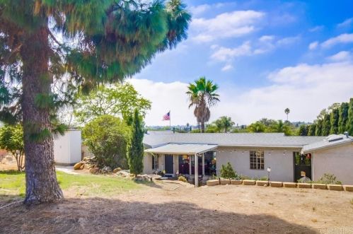 4117 Blackton Dr, La Mesa CA 91941-7512 exterior