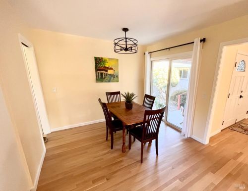 2612 Tamarisk Ct, Santa Rosa CA  95405-8413 exterior