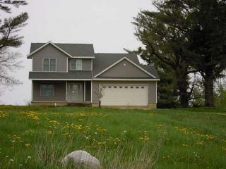 9736 75th St, Hale, IA 52362-7531