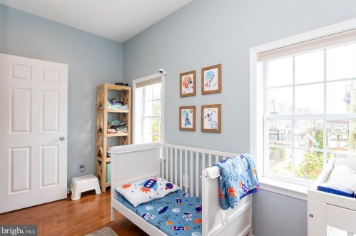 726 24 St, Philadelphia PA 19146-2540 exterior