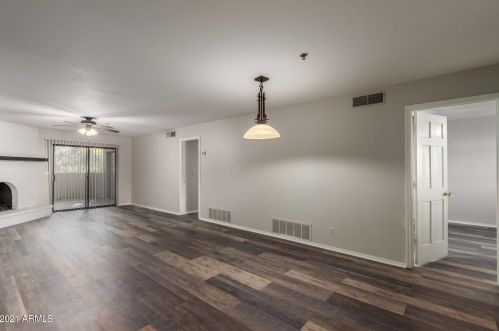 3031 Civic Center Plz, Scottsdale, AZ 85251-7901