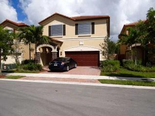 4342 112th Ct, Miami, FL 33178-4388