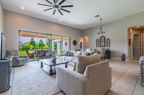 8147 Swiss Chard Cir, Land O Lakes FL  34637-7596 exterior