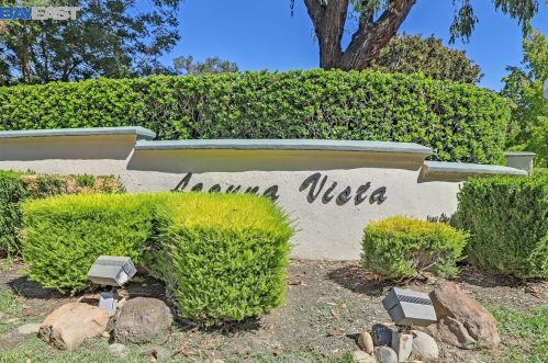 8107 Arroyo Dr, Pleasanton CA  94588-8153 exterior