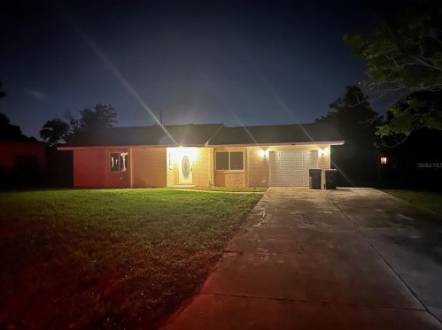 4076 Lana Dr, Lakeland FL 33813-3990 exterior