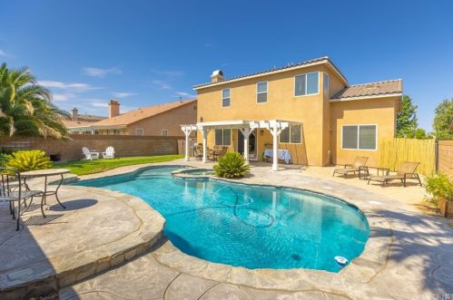 43824 Buena Vista Way, Lancaster, CA 93536-6332