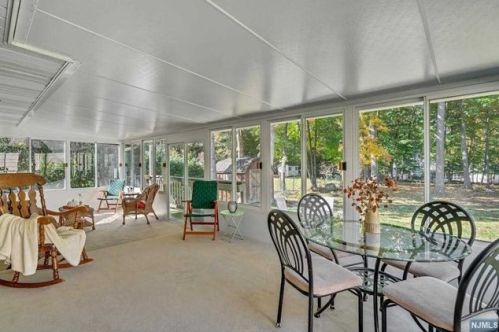 83 Calumet Ave, Oakland NJ  07436-2902 exterior